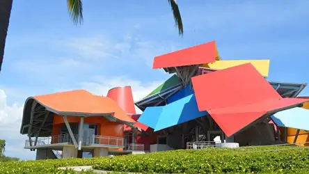 Asombroso Diseño del Biomuseo de Panamá