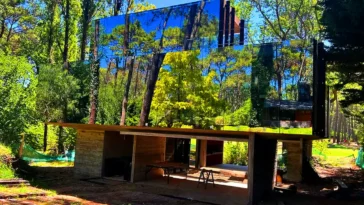 Conoce la Construcción de la Casa Invisible en Cariló